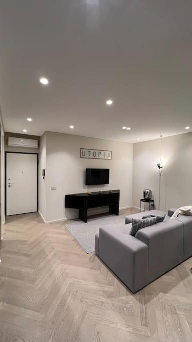 Duca Dei Navigli - Luxury Apartment In Милан Экстерьер фото